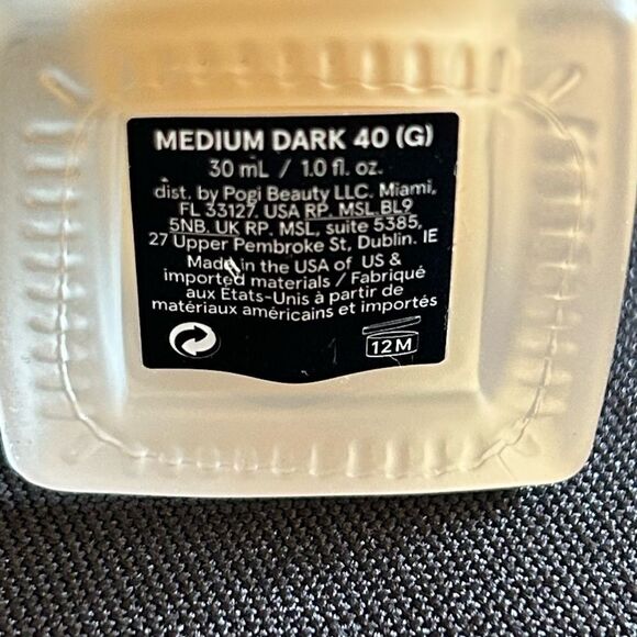 🌷 One/Size 40 G Medium Dark Turn Up The Base Liquid Foundation New FullSz - Picture 6 of 13